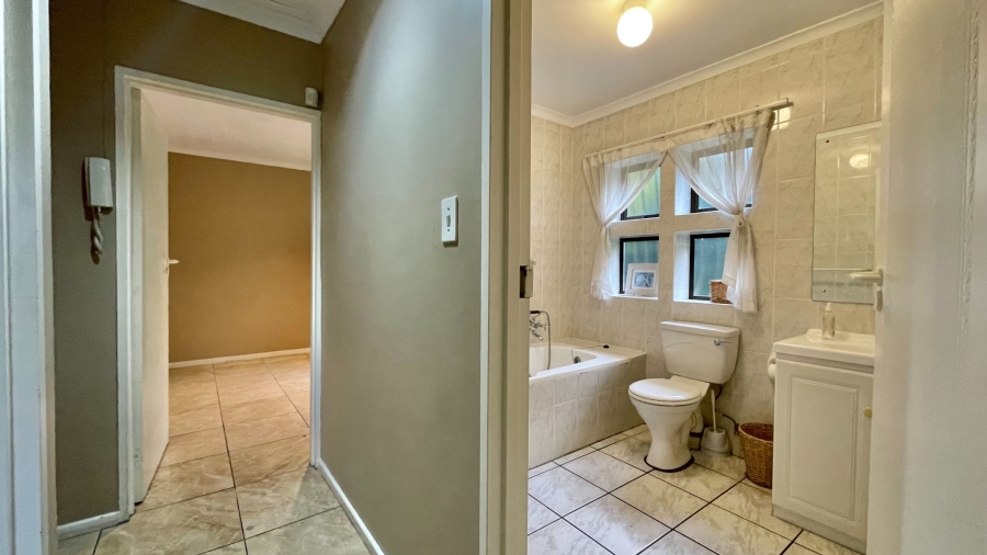 3 Bedroom Property for Sale in Martinville Western Cape
